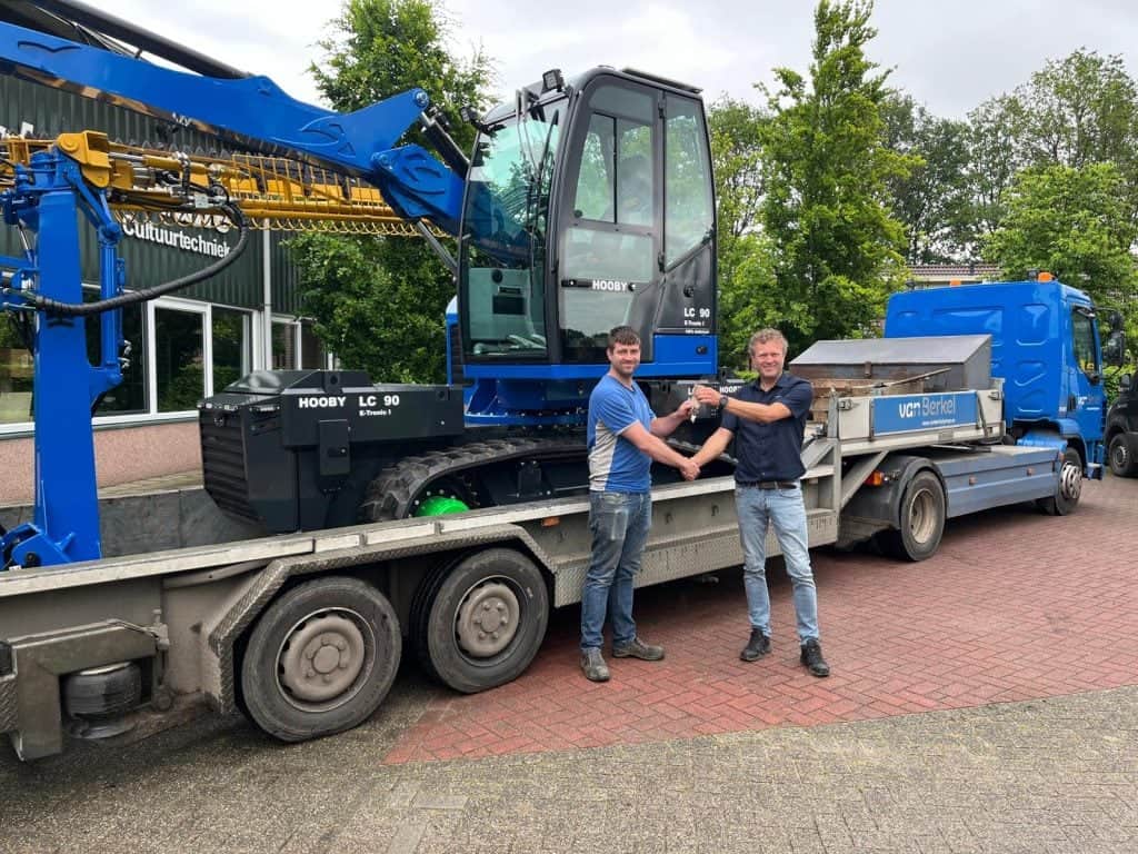 2e elektrische smalspoor machine voor Van Berkel